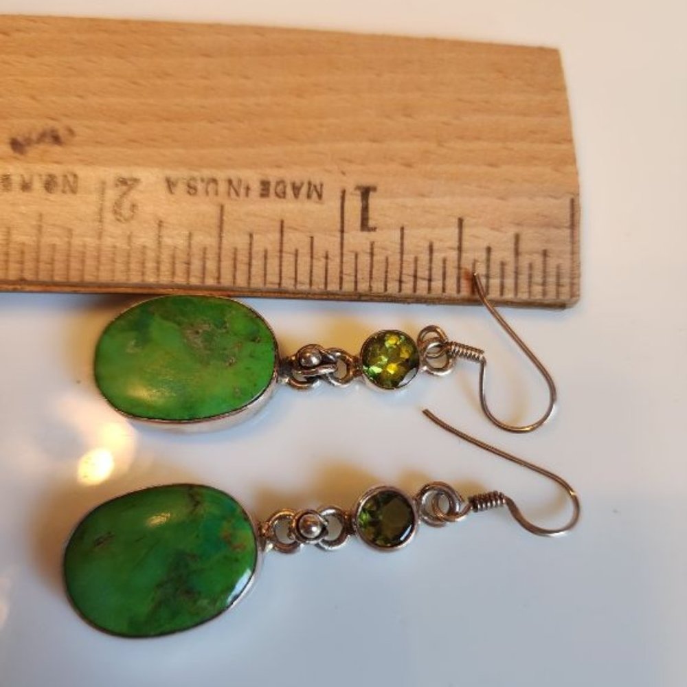 GASPEITE AND PERIDOT 925 SILVER DROP EARRINGS